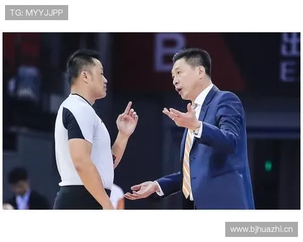 无意接触犯规判定：什么时候裁判会选择放行？