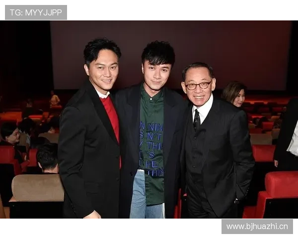 丁霞这手速，别人家孩子拿手机逆光都卡顿，她打比赛快到飙电影节奏了吧？